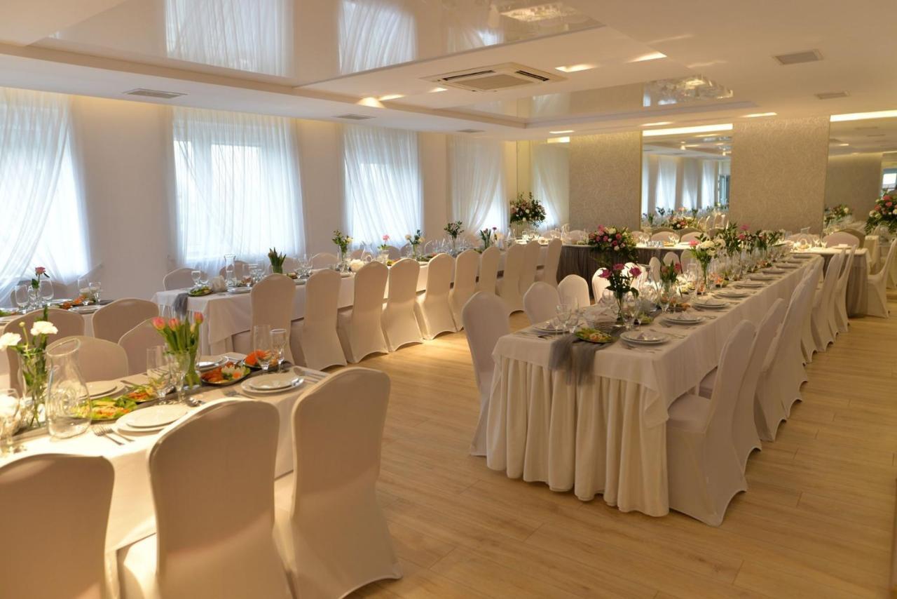 Villa Malva Łomianki Kültér fotó